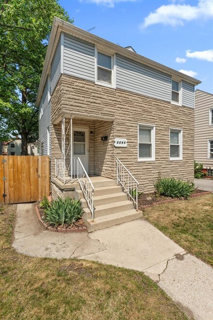 5844 Wallace Rd, Hammond, IN 46320