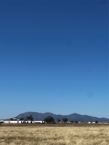20 Lobo Dr, Moriarty, NM 87035