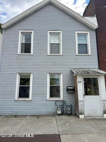 39 Douw St Unit 1, Troy, NY 12180