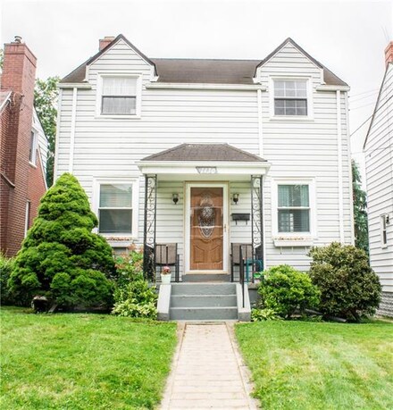 1130 Oglethorpe St, Pittsburgh, PA 15201