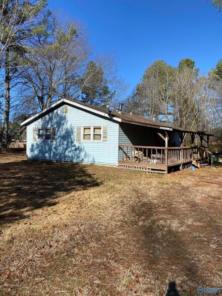 699 Honea Ln, New Hope, AL 35760