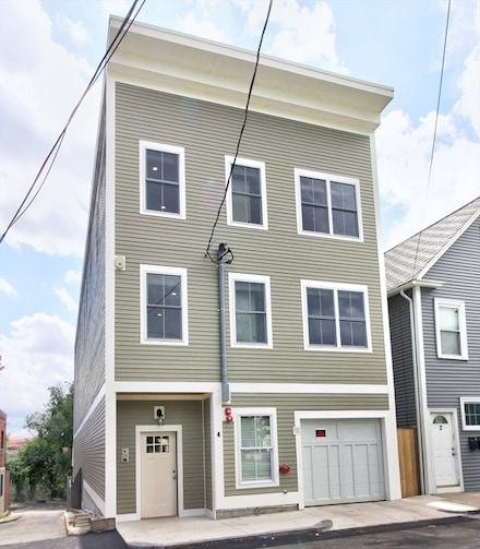 4 Kemp St Unit 3, Boston, MA 02127