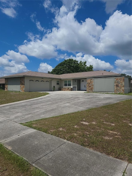 2901 Beagle Place, Seffner, FL 33584