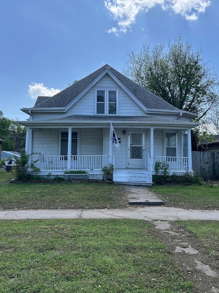 110 E 8th St, Concordia, KS 66901