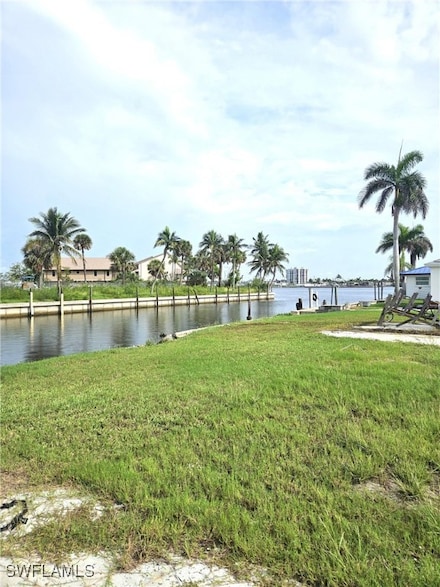 863 Oak St, Fort Myers Beach, FL 33931