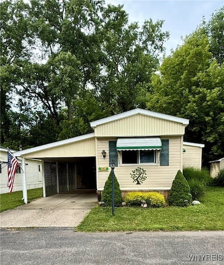 181 Carefree Ln, Buffalo, NY 14227