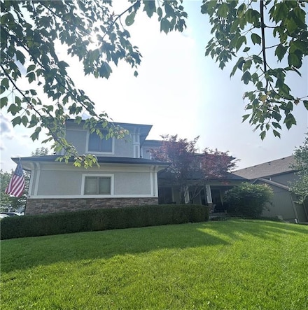 9626 Falcon Valley Dr, Lenexa, KS 66220