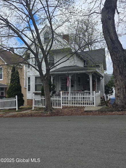 123 Maple Ave, Troy, NY 12180