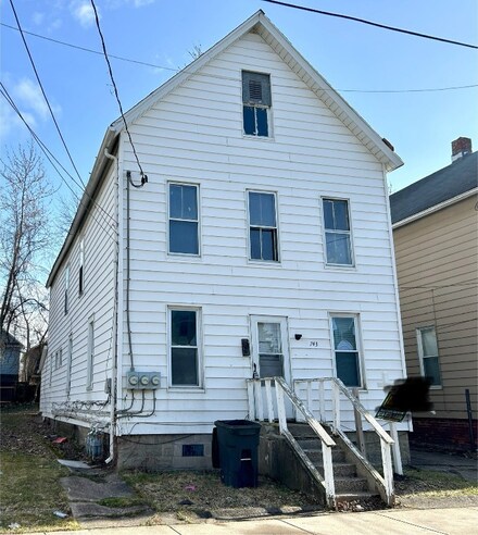 743 E 13th St, Erie, PA 16503