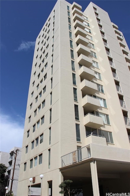 1624 Dole St Unit 504, Honolulu, HI 96822