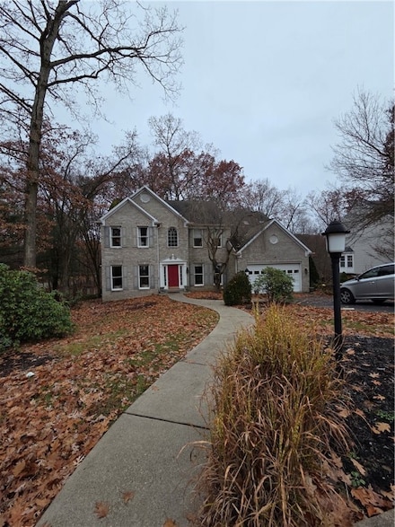 2001 Buckingham Dr, Mars, PA 16046