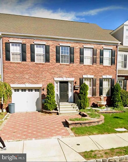 2109 W Reserve Dr, Philadelphia, PA 19145