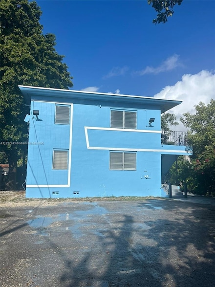 1565 SW 6th St, Miami, FL 33135