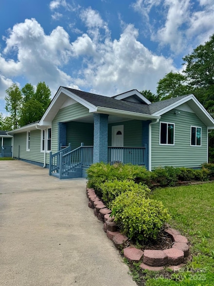 109 Broad St, Shelby, NC 28152