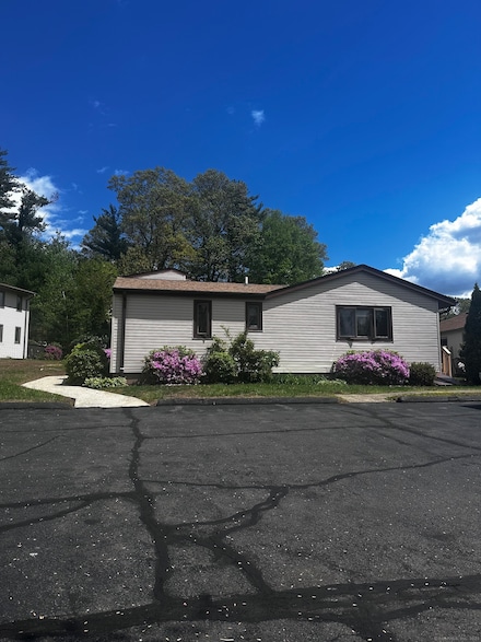 127 Butternut Ln Unit 127 C, Bristol, CT 06010