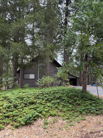 2221 Silver Dr, Arnold, CA 95223