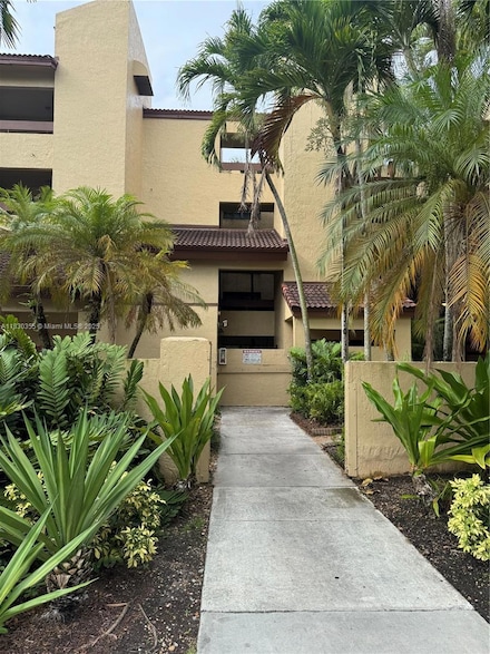 9285 SW 125th Ave Unit 406, Miami, FL 33186