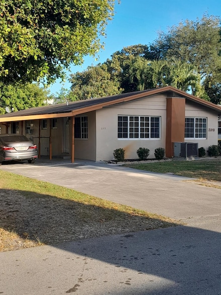 2313 SW 61st Ave, Miramar, FL 33023