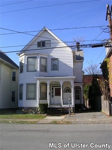 11 Brewster St, Kingston, NY 12401