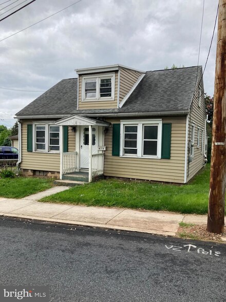 417 Vine St, Middletown, PA 17057