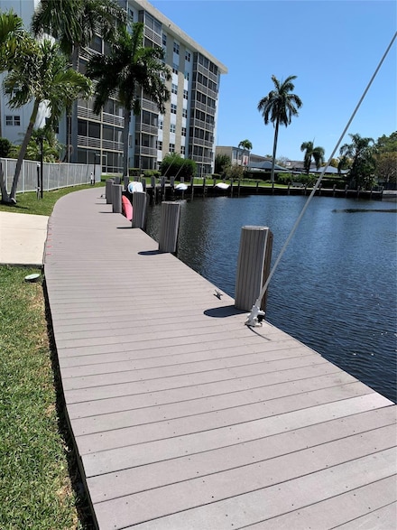3040 NE 16th Ave Unit 107, Oakland Park, FL 33334