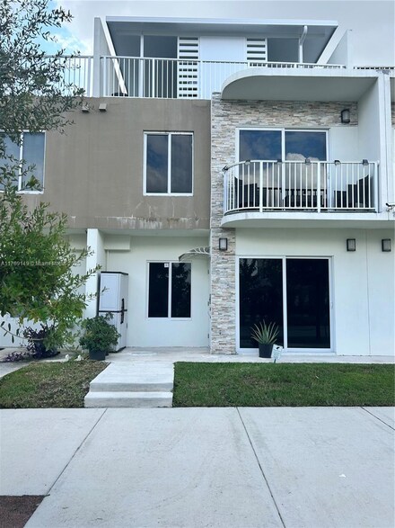25888 SW 139th Path, Homestead, FL 33032