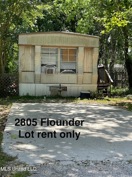 2805 Flounder Cir, Gautier, MS 39553
