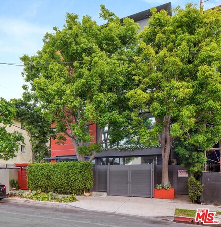 11768 Iowa Ave, Los Angeles, CA 90025