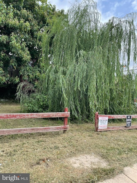 2105 W Stella St, Philadelphia, PA 19132