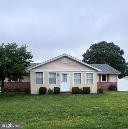 501 Chestnut St, Hebron, MD 21830