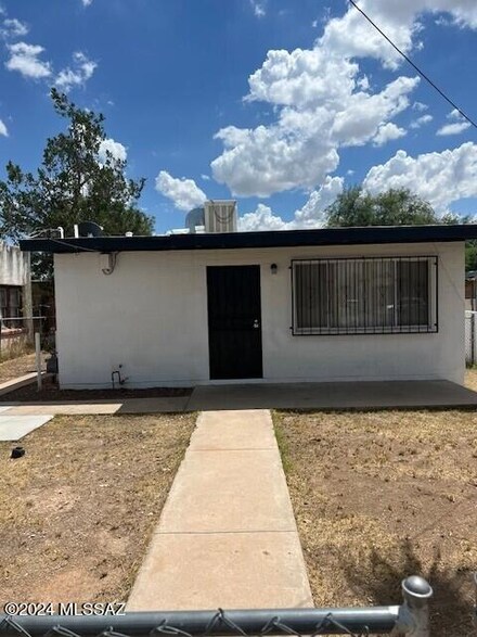 155 W Veterans Blvd, Tucson, AZ 85713
