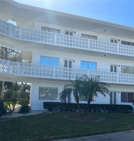 11224 82nd Ave Unit 303, Seminole, FL 33772