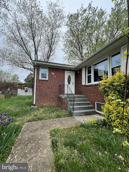 4610 Lacy Ave, Suitland, MD 20746