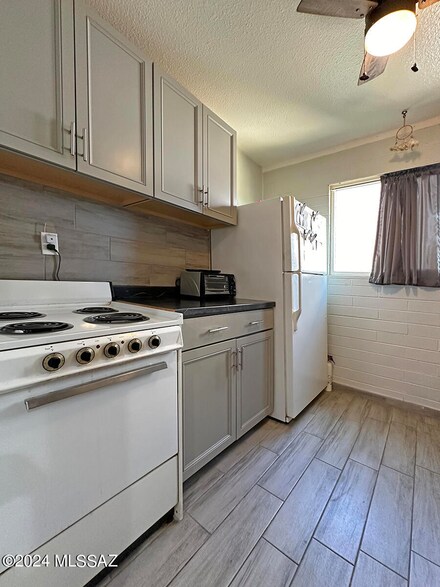1776 S Palo Verde Ave Unit C107, Tucson, AZ 85713