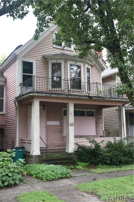 40 Cottage St, Buffalo, NY 14201