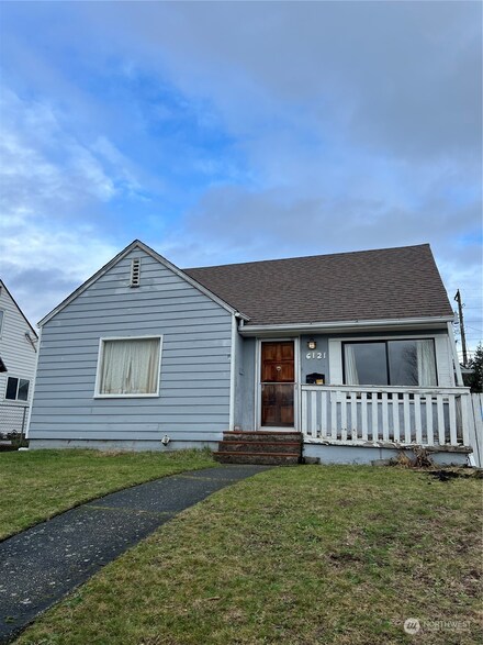 6121 S C St, Tacoma, WA 98408