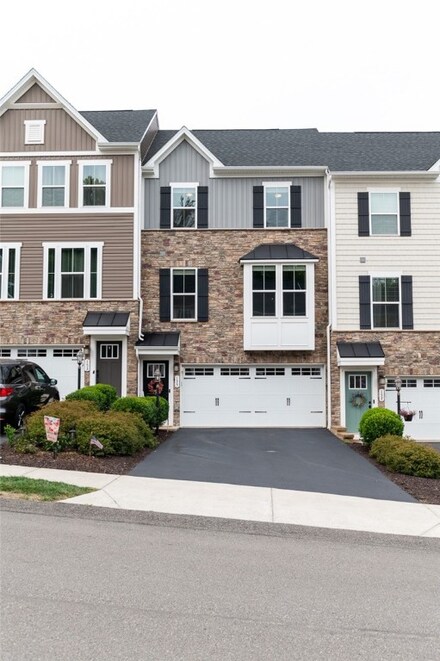 155 Cole Dr, McKees Rocks, PA 15136