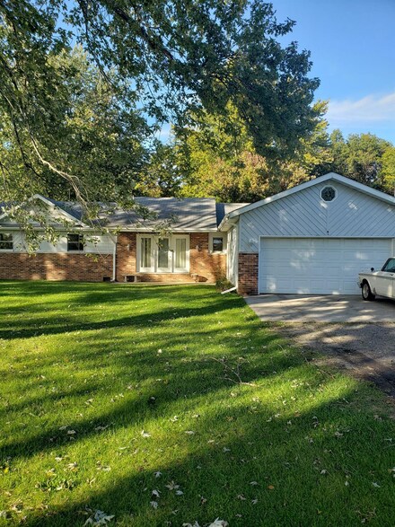 232 E 600 N, Rensselaer, IN 47978