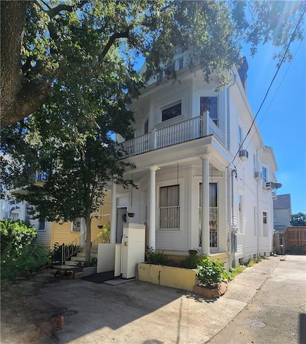 4320 Prytania St, New Orleans, LA 70115