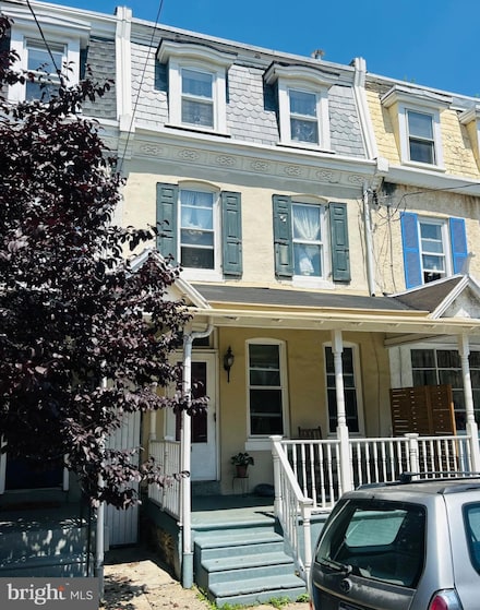 41 E Meehan Ave, Philadelphia, PA 19119