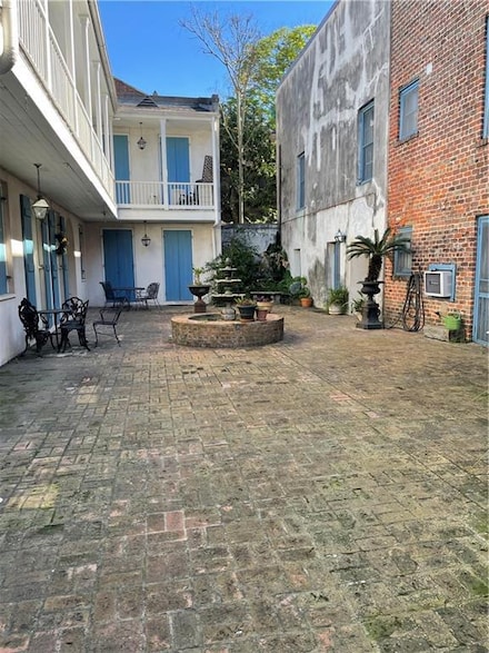 619 Toulouse St Unit 2A, New Orleans, LA 70130