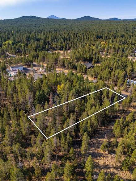 17141 Bakersfield Rd, Bend, OR 97707