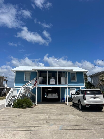 968 S Waccamaw Dr, Murrells Inlet, SC 29576