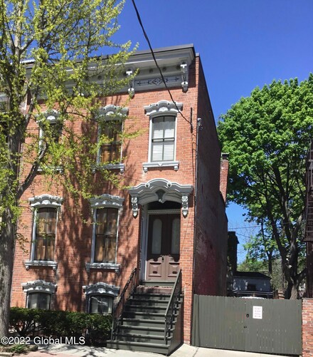 375 Hudson Ave, Albany, NY 12210