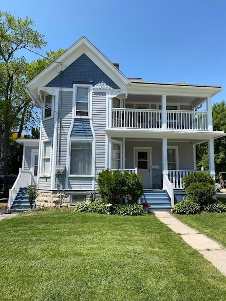 906 Arcadian Ave, Waukesha, WI 53186