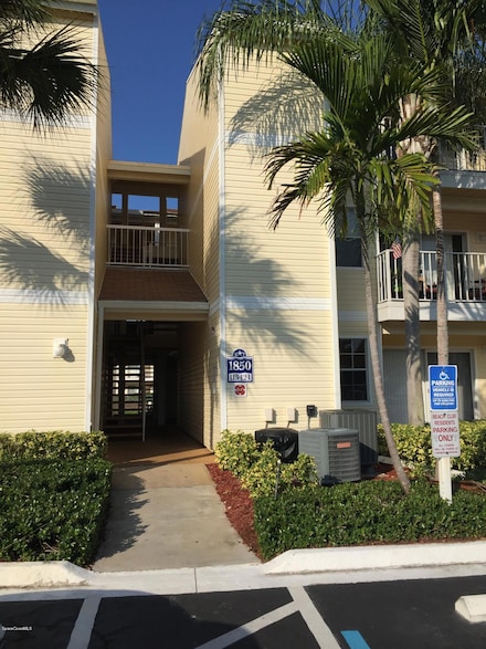 1850 Charlesmont Dr Unit 124, Indialantic, FL 32903