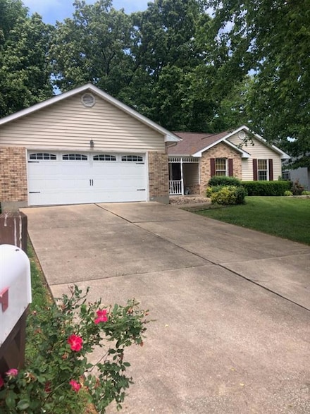 1325 Melvin Dr, Festus, MO 63028