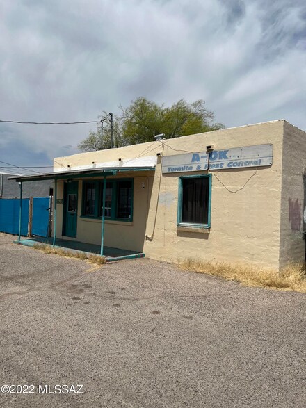 1638 N Columbus Blvd, Tucson, AZ 85712