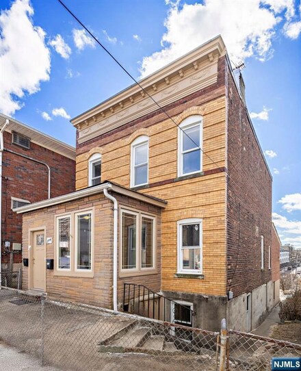 244 Lincoln Ave, Cliffside Park, NJ 07010