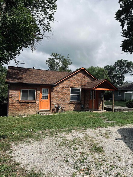 208 S Jefferson St, Bloomington, IN 47408